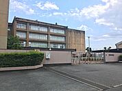 中学校「津市立橋北中学校まで1366ｍ」