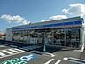 周辺：コンビニ「ローソン津河芸東千里店まで396ｍ」