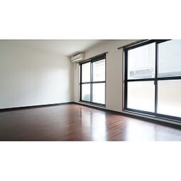 リバーサイド 102 1階2LDKのリビング/ダイニング