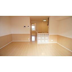 モエム 201 2階1LDKのリビング/ダイニング