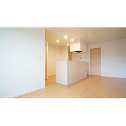 ラッフィナート富洲原I 202 2階2LDKのリビング/ダイニング