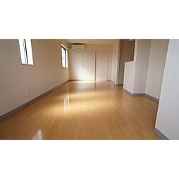 ジュンハイム 101 1階ワンルームのリビング/ダイニング