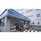コンビニ「ローソン四日市堀木店まで328ｍ」