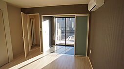 エストメールIII 101 1階1Kのリビング/ダイニング