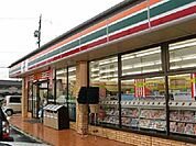 コンビニ「セブンイレブン四日市下之宮町店まで336ｍ」