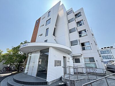 外観：建物外観