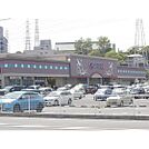 スーパー「カネスエ日永店まで748ｍ」