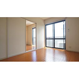 プラザ・レーベン 101 1階2DKのリビング/ダイニング