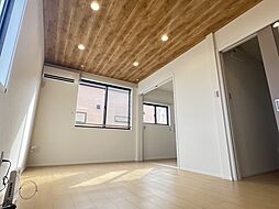 ＲＡＭＢＬＥ　Ａ棟 201 2階1LDKのリビング/ダイニング