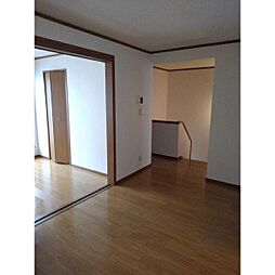 ハピネス・コバ 202 2階3LDKの寝室