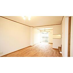 ロイヤルミューズ D 3階3LDKのリビング/ダイニング