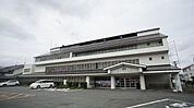 役所「亀山市関支所まで606ｍ」