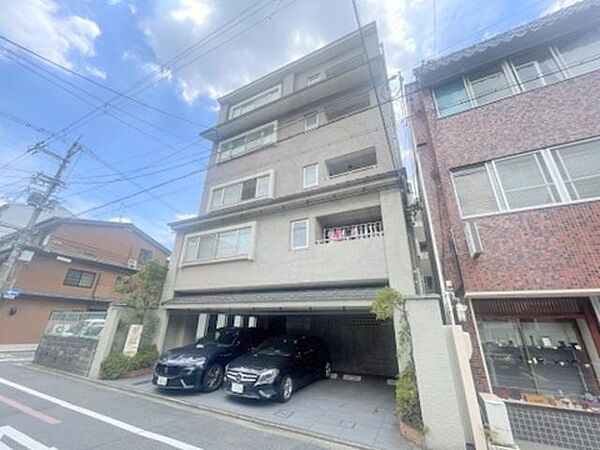 コモド御所南 ｜京都府京都市中京区福屋町(賃貸マンション2LDK・2階・60.99㎡)の写真 その1