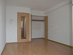 グランドパレス西大路 9階1Kのリビング/ダイニング