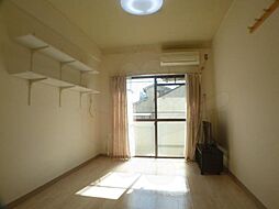 パラドール円町 2階1Kのリビング/ダイニング