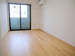 フラッティ千本下長者町 2階1Kのリビング/ダイニング