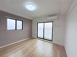 ブリリアコート龍谷大前 5階1Kのリビング/ダイニング