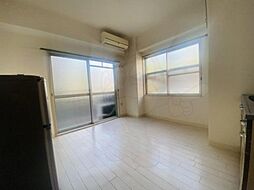 サンモール青木 3階ワンルームのリビング/ダイニング