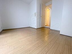 フラットオク 3階1Kのリビング/ダイニング