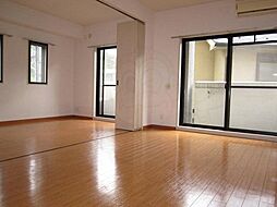 ラッフィナート 1階2LDKのリビング/ダイニング