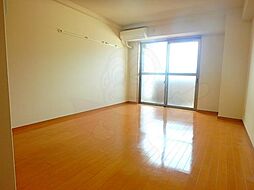 メディナ三条室町 7階1Kのリビング/ダイニング