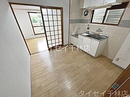 シルクルーム3番館 2階1DKのリビング/ダイニング