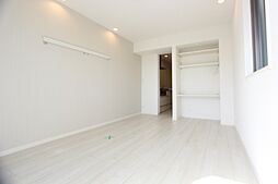 HALE LUANA 203号室 2階1LDKのリビング/ダイニング