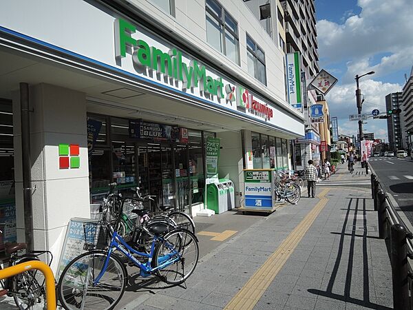 画像27:【スーパー】ファミリーマート×イズミヤ・寺田町東店まで354ｍ