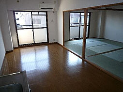 アバンダントＴＯＵ 305 3階3LDKのリビング/ダイニング