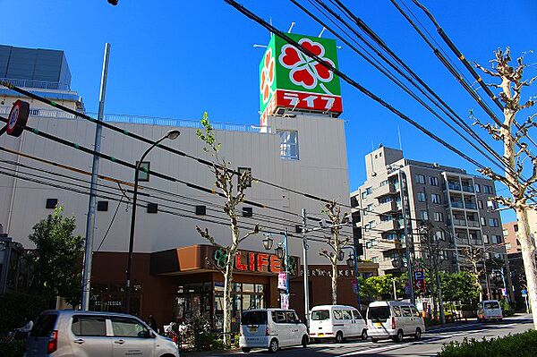 画像11:【スーパー】ライフ 新大塚店まで591ｍ