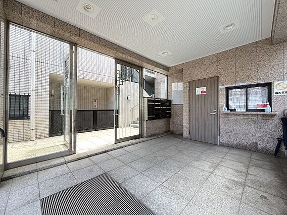 マンションのエ...