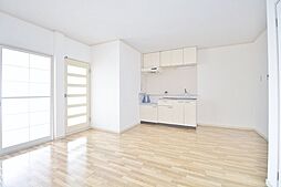 ハイツ山本E棟 2階3LDKのリビング/ダイニング