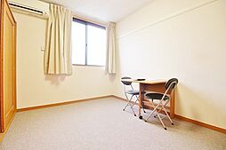 レオパレスHIGASHINOII 2階1Kのリビング/ダイニング