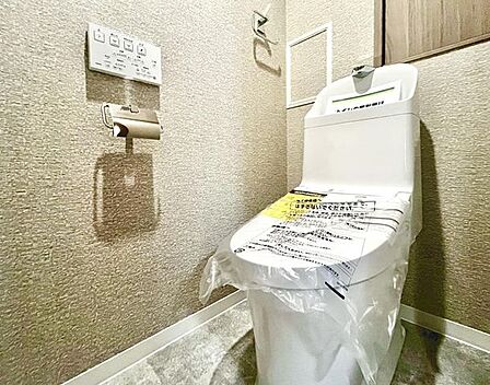 トイレです、ぜひ現地にて、実際の広さや開放感をお確かめください。