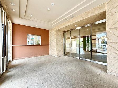 オートロック式の入り口です