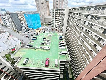 立体駐車場