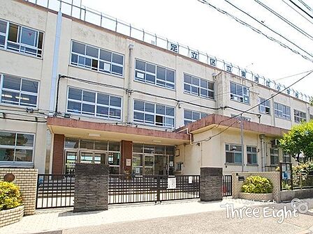 足立区立東渕江小学校 徒歩6分。 480m