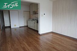 サバーヴ西坂 2階3LDKのリビング/ダイニング