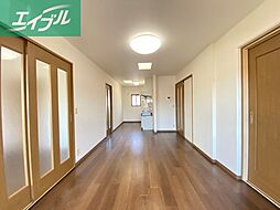 ガーデン津島II号館 1階3LDKのリビング/ダイニング