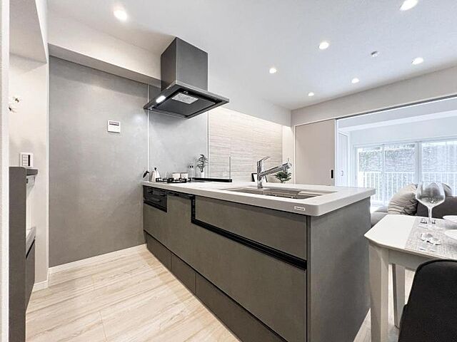 キッチン 東京メトロ丸ノ内線 赤坂見附駅 徒歩4分