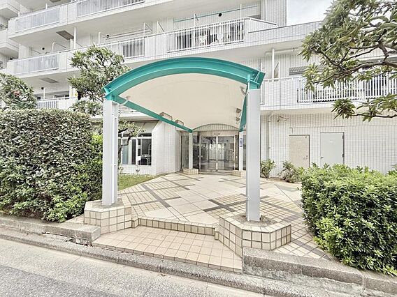 【エントランス...