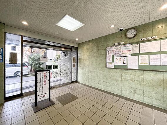 【エントランス...