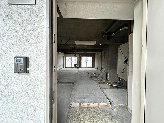 【玄関】　玄関...