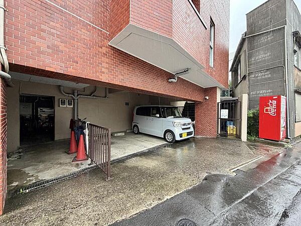 エントランスを拡大表示