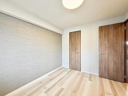 シンプルで温かみのあるデザインで、ゆったりと過ごせます。