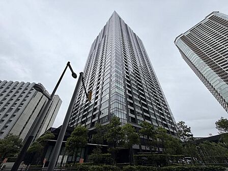 【外観】飽きのこないタイムレスなデザイン。