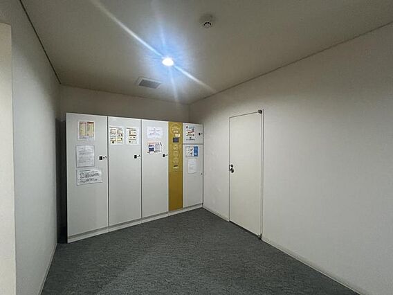 【エントランス...