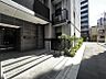 エントランス：【エントランス】品格を感じさせる共用部の入口部分。