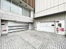 エントランス：【駐車場】空き状況はお問い合わせください。