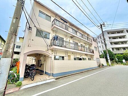 【外観】　毎日の暮らしに寄り添う、優しい雰囲気の外観が魅力です。